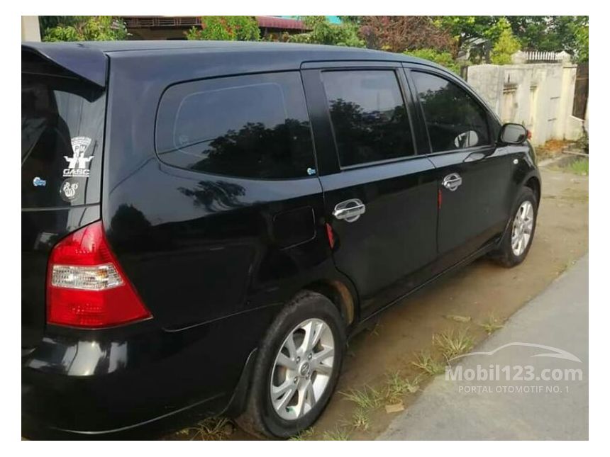 Jual Mobil Nissan Grand Livina 2011 SV 1.5 di Sumatera 