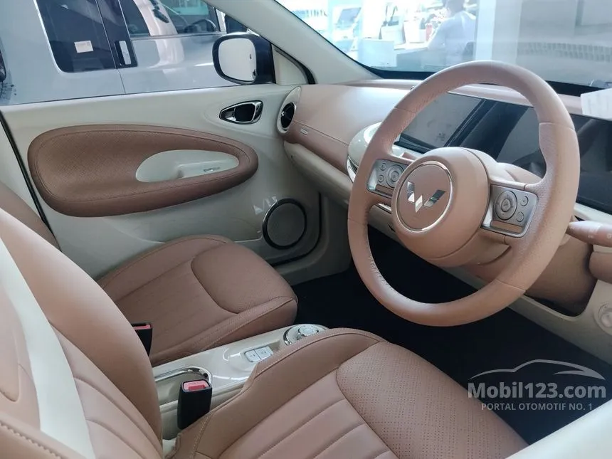 2025 Wuling Binguo EV Pro Hatchback