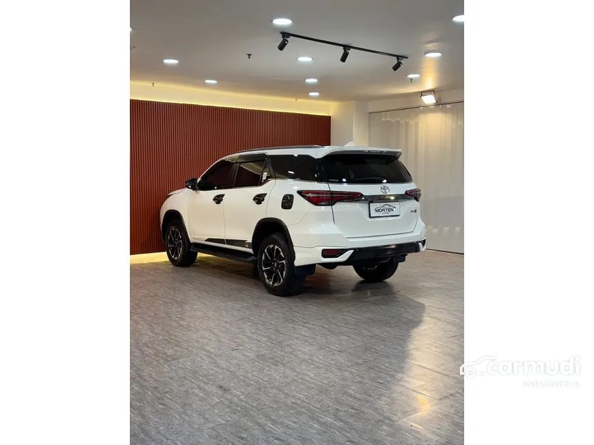 2023 Toyota Fortuner GR Sport 4X2 SUV