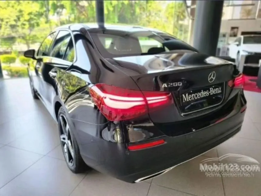 2025 Mercedes-Benz A200 Progressive Line Sedan