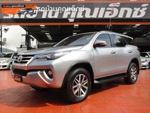 2016 Toyota Fortuner 2.8 (ปี 15-18) V SUV