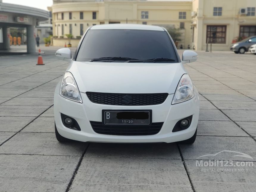 Jual Mobil Suzuki Swift 2015 GX 1.4 di DKI Jakarta 