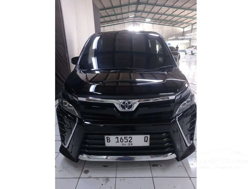 Jual Mobil Toyota Voxy 2018 2.0 di Jawa Timur Automatic Wagon Hitam Rp 325.000.000