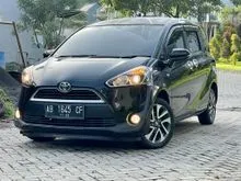 KM50rb!! Sienta V Matic 2017 Istimewa