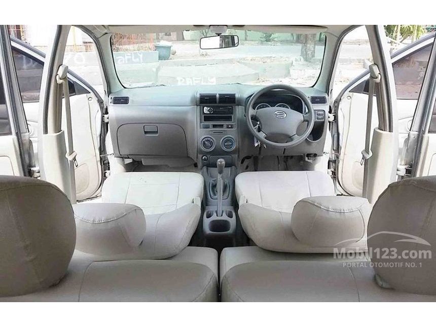 2009 Daihatsu Xenia Xi FAMILY MPV