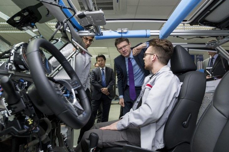 Nissan to Put Self Driving Vehicles On the Road for the First Time in Europe