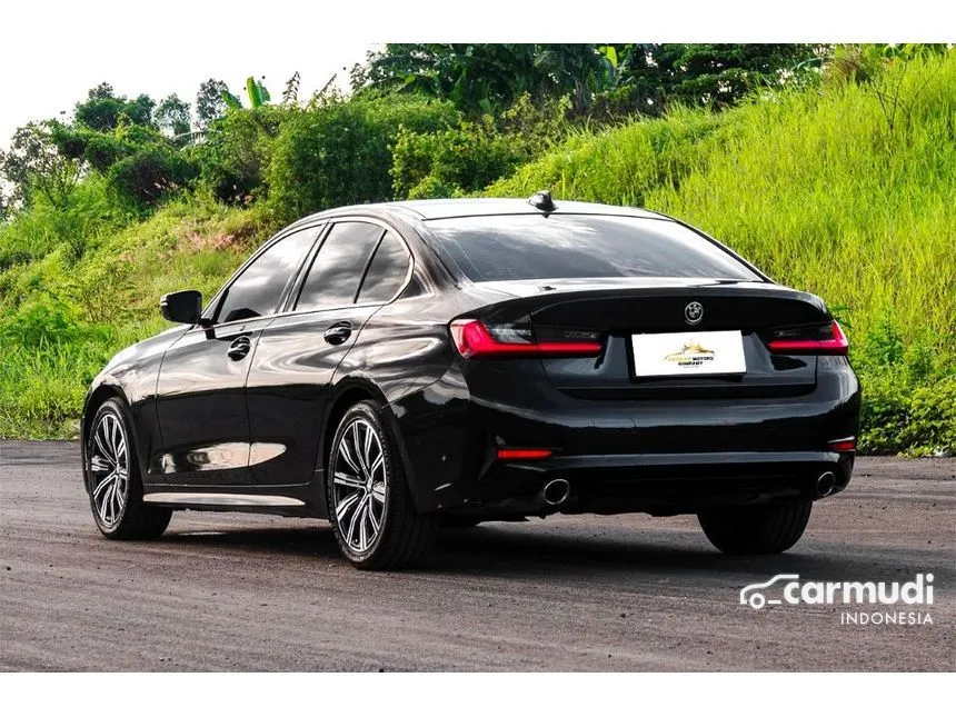 2022 BMW 320i Sport Sedan