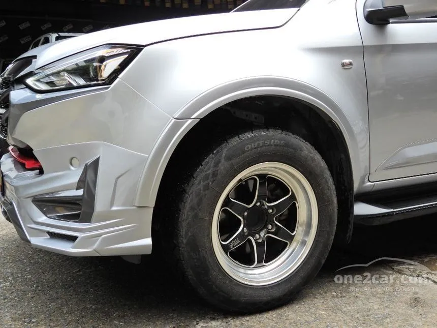 2021 Isuzu MU-X Active SUV