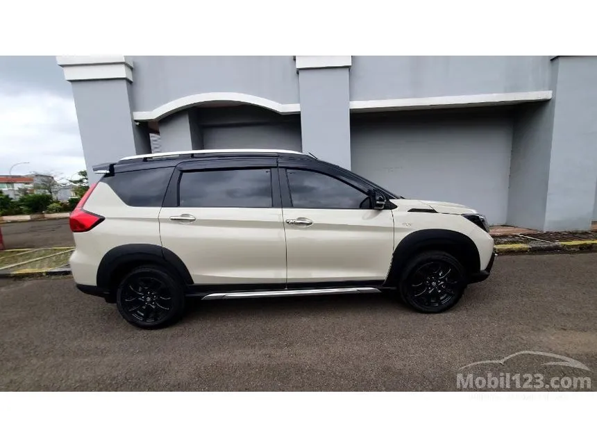 2024 Suzuki XL7 Alpha Hybrid SUV