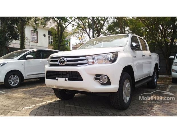 Toyota Hilux G Mobil Bekas Baru dijual di Indonesia 