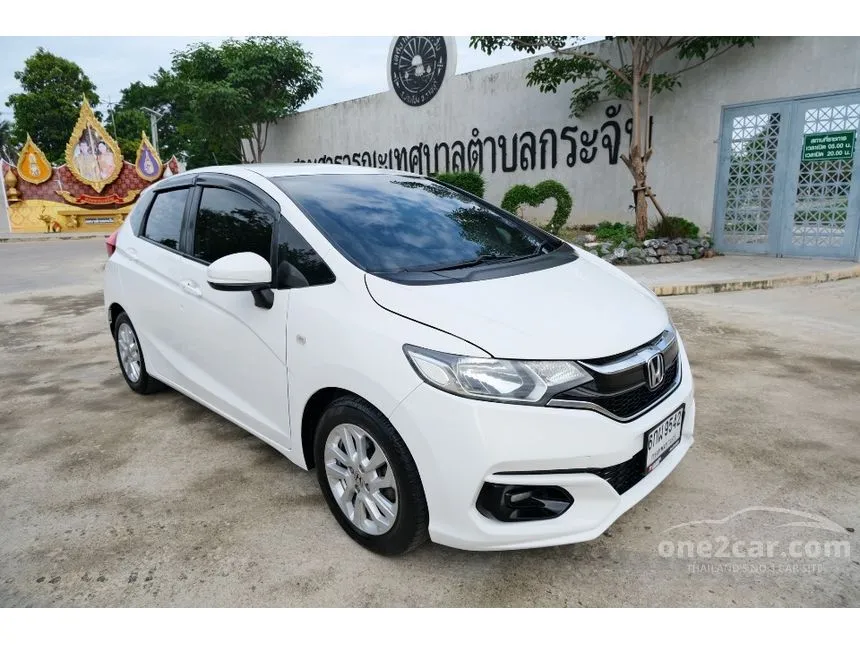 2017 Honda Jazz V i-VTEC Hatchback