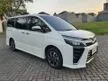 Jual Mobil Toyota Voxy 2018 2.0 di Jawa Timur Automatic Wagon Putih Rp 385.000.000