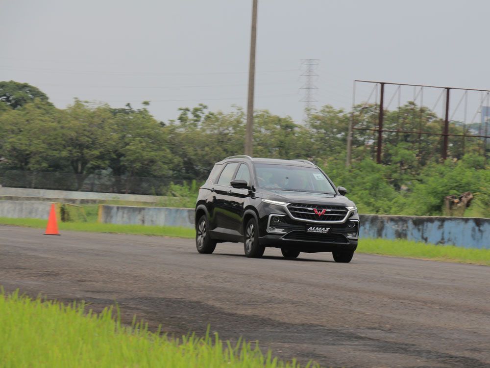 Wuling Almaz 5-Seater juga Punya Fitur Voice Command Mulai Agustus