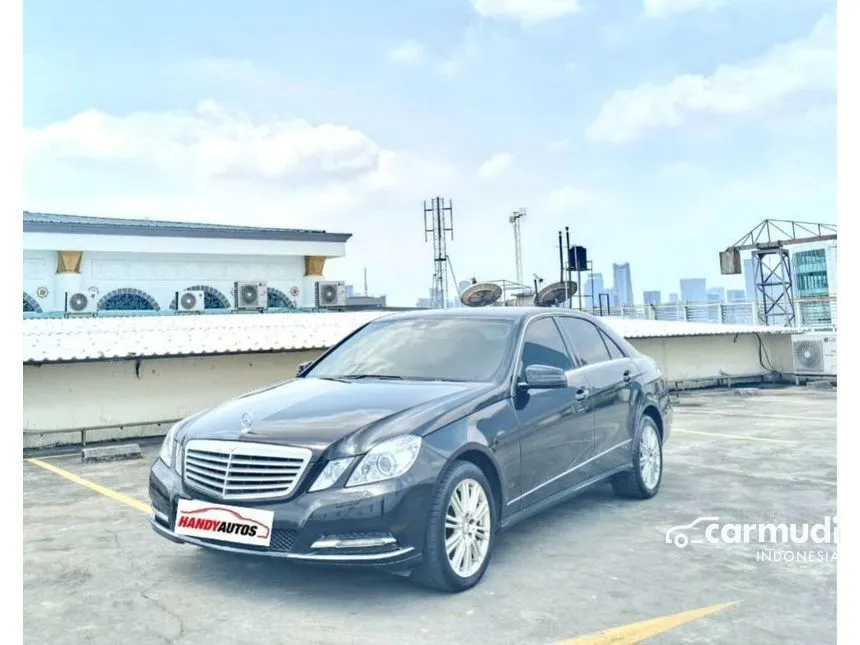 2011 Mercedes-Benz E300 Avantgarde AMG Sedan