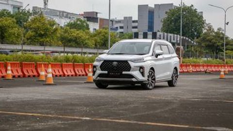 Kapan Veloz Hybrid Hadir, Toyota?