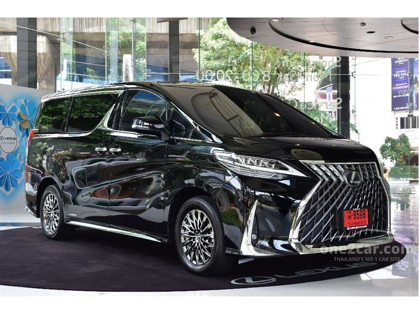 lexus van 2020