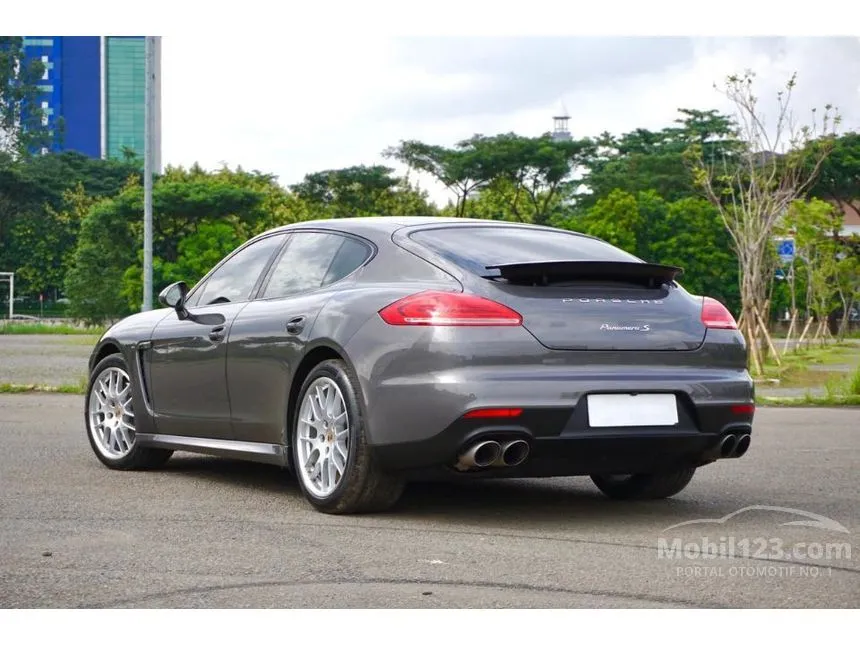 2013 Porsche Panamera S Hatchback