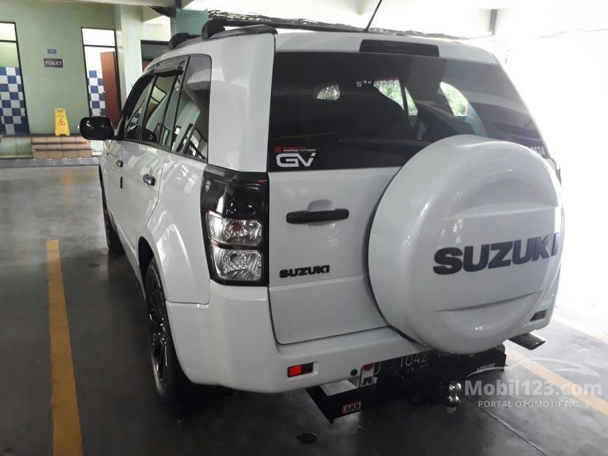 2013 Suzuki Grand Vitara 2.4 SUV