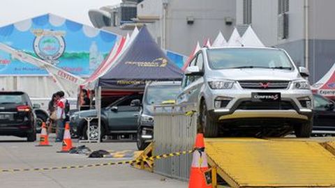 Saat Wuling Confero Diserbu Pengunjung