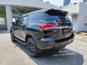 2019 Toyota Fortuner 2.7 SRZ TRD 4X2 SUV