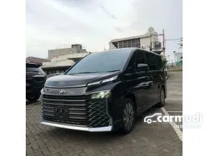 2022 Toyota Voxy 2.0 Van Wagon