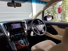 2015 Toyota Vellfire 2.5 , 7 seater, 2 powerdoor ( new model ) , 0% gst , 0% sst , offer huge savings