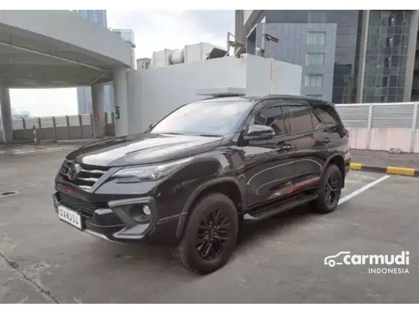 2018 Toyota Fortuner VRZ TRD 4X2 SUV