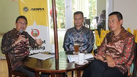 Bentuk Kemesraan Adira Finance dan Dealer Kendaraan