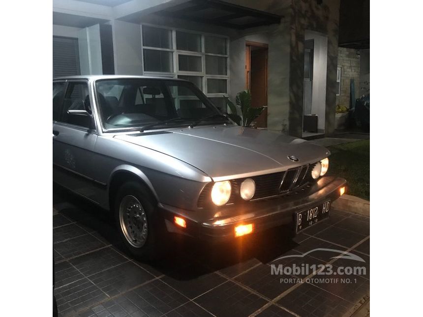 1987 BMW 520i 2.0 Manual Sedan