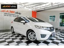2015 Honda Jazz 1.5 (ปี 14-18) V i-VTEC Hatchback AT