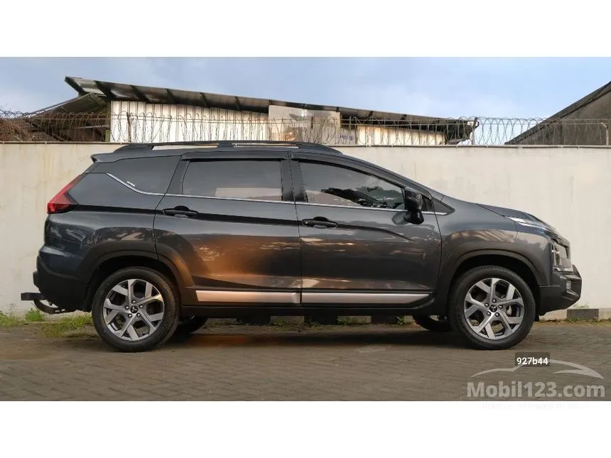 2023 Mitsubishi Xpander Cross Premium MPV