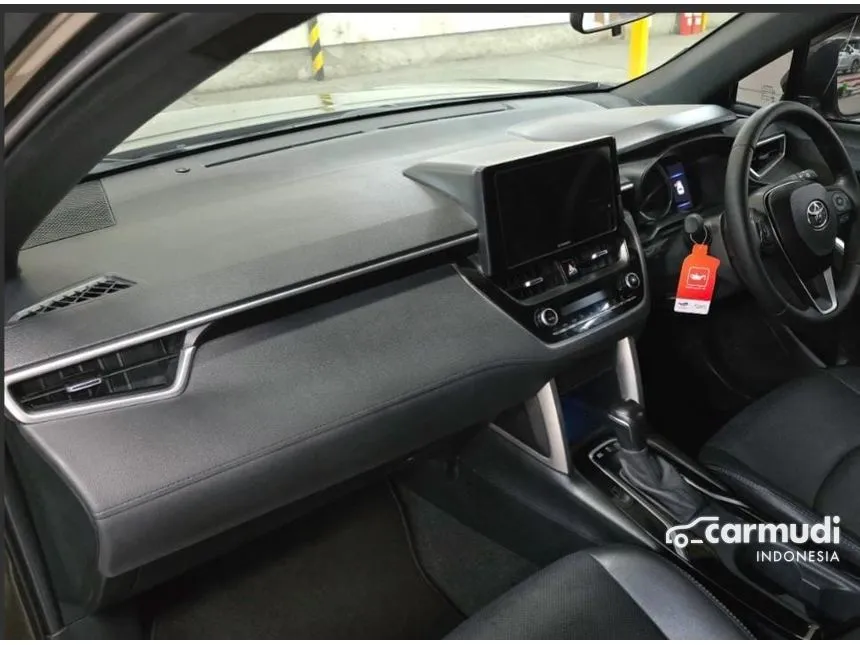 2022 Toyota Corolla Cross Hybrid SUV