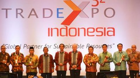 Toyota Dapat Penghargaan Primaniyarta Award 2017 Delapan Kali Berturut-turut