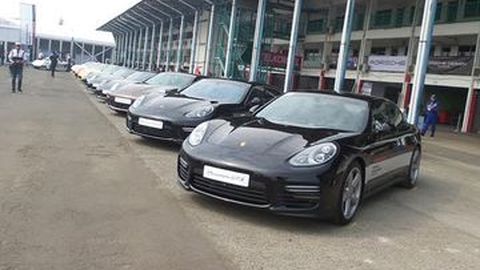 37 Jurnalis Jajal Porsche Setir Kiri di Sentul