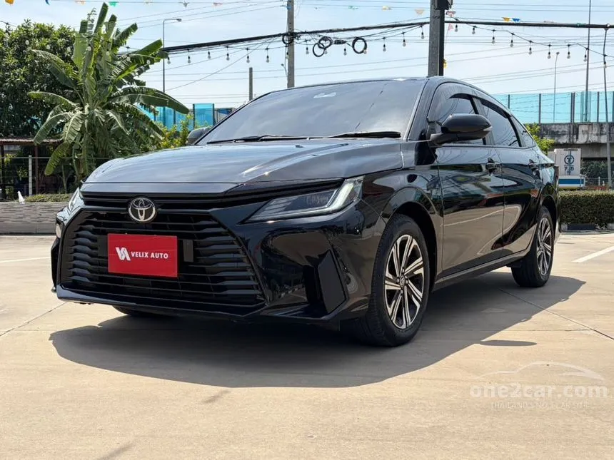 2023 Toyota Yaris Ativ Smart Sedan