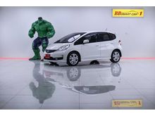2013 Honda Jazz 1.5 (ปี 08-14) SV i-VTEC Hatchback AT