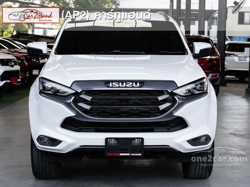 2023 Isuzu MU-X Ultimate SUV