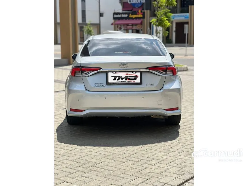 2023 Toyota Corolla Altis V Sedan