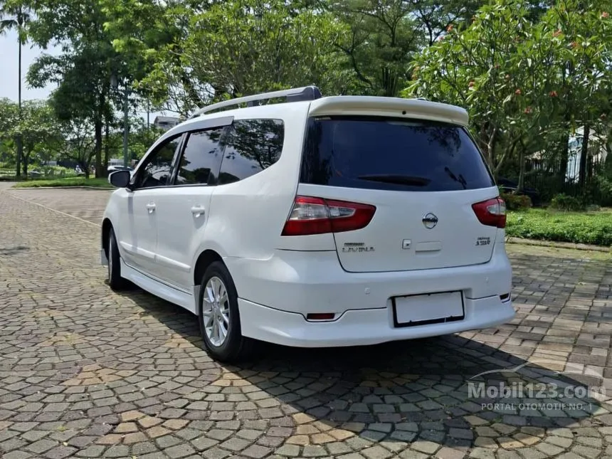 2014 Nissan Grand Livina Highway Star MPV