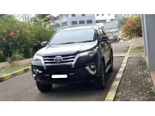 2017 Toyota Fortuner 2.4 VRZ 4X2 SUV hitam diesel matic
