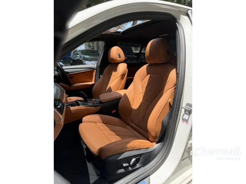 2021 BMW 520i M Sport Sedan