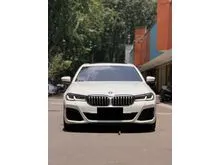 2021 BMW 520i 2.0 M Sport Sedan (G30) White on Saddle Tan Odo 10 Rb  (TERMURAH)