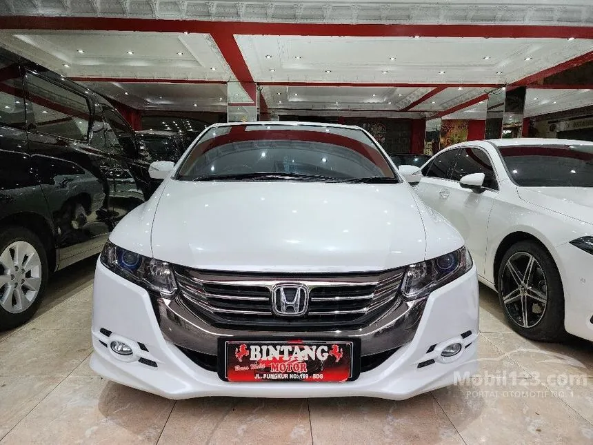 Jual Mobil Honda Odyssey 2013 2.4 2.4 di Jawa Barat Automatic MPV Putih Rp 248.000.000