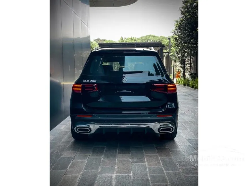 2024 Mercedes-Benz GLB200 AMG Line SUV