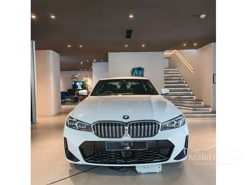 2025 BMW 320i M Sport Sedan