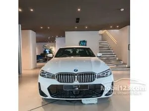 2025 BMW 320i 2.0 M Sport Sedan