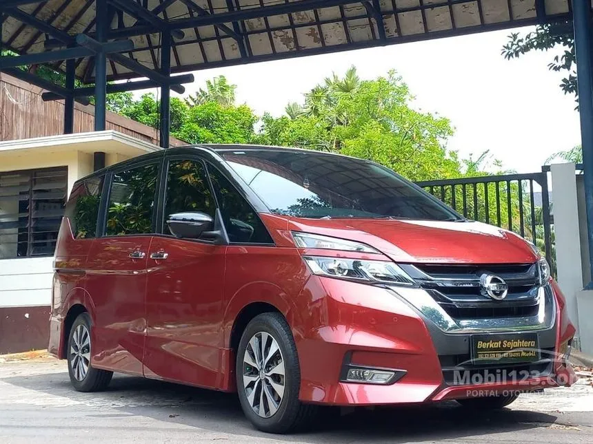 Jual Mobil Nissan Serena 2019 Highway Star 2.0 di Jawa Timur Automatic MPV Marun Rp 355.000.007