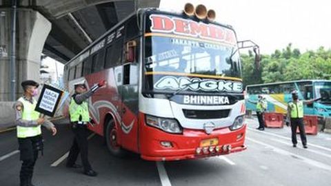 Polisi Tindak 21 Ribu Kendaraan Pelanggar Larangan Mudik