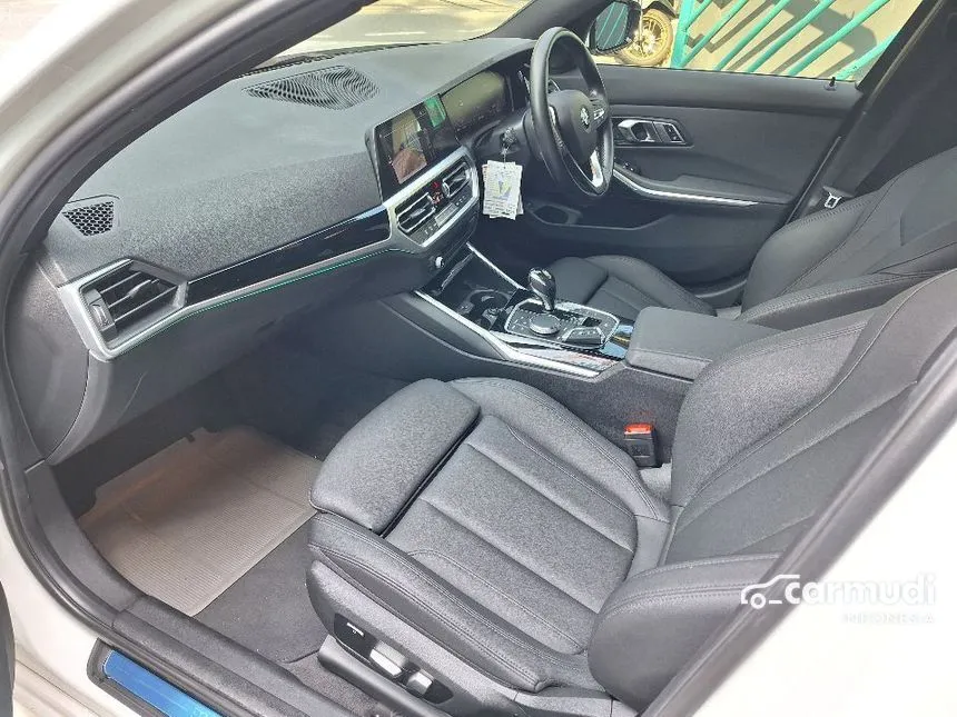 2020 BMW 320i Sport Sedan