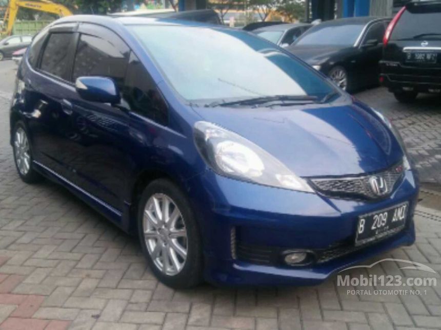 Jual Mobil Honda Jazz 2013 RS 1.5 di Banten Automatic 